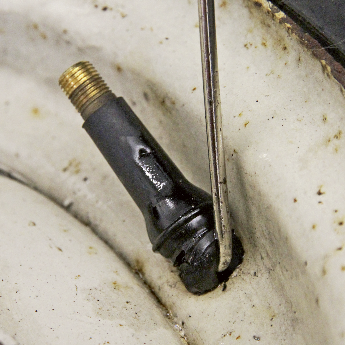 Sealey Tyre Valve Removal/Installation Tool Works on Steel Wheels TSTVRK