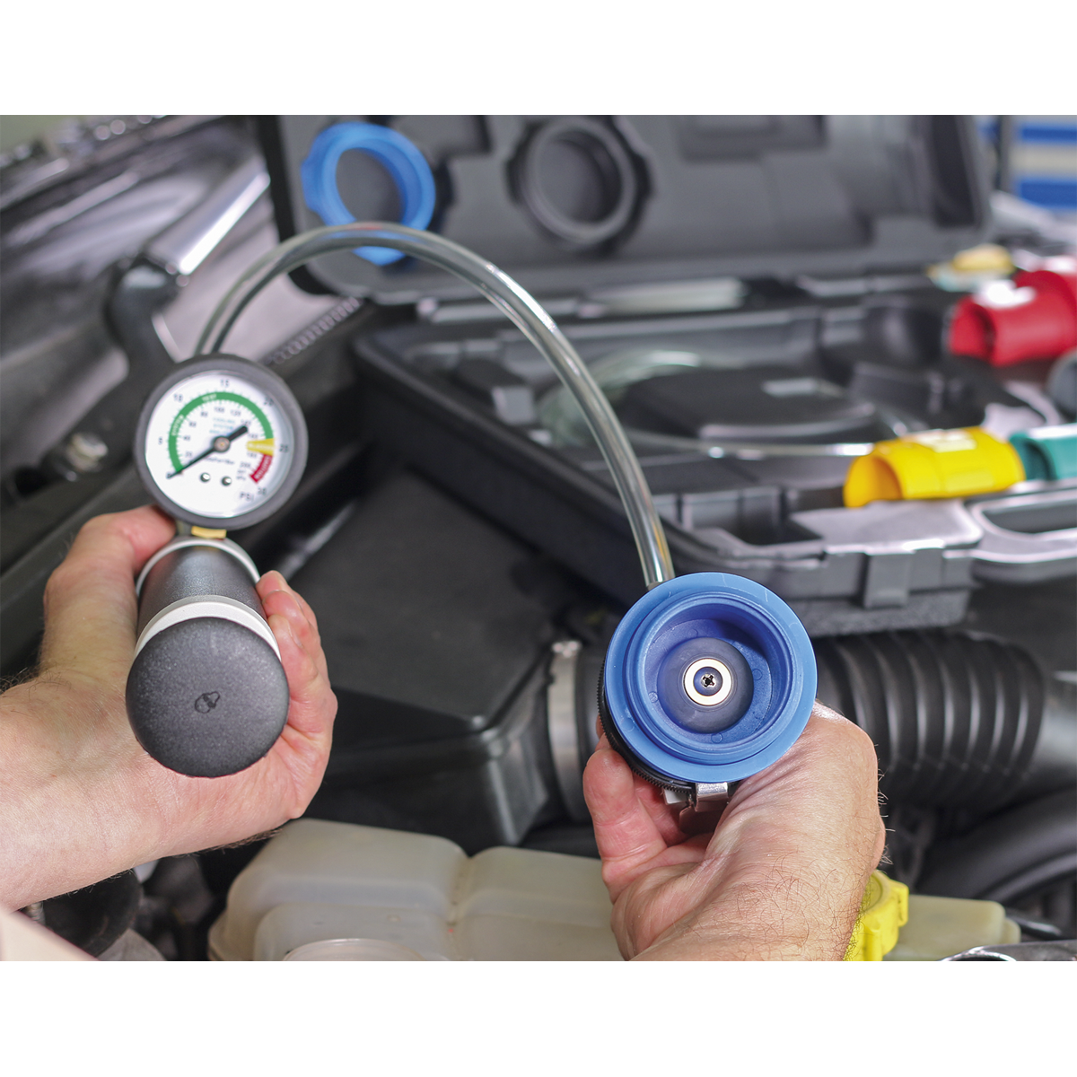 Sealey Cooling System & Cap Testing Kit Includes Double End Adaptors VS0031
