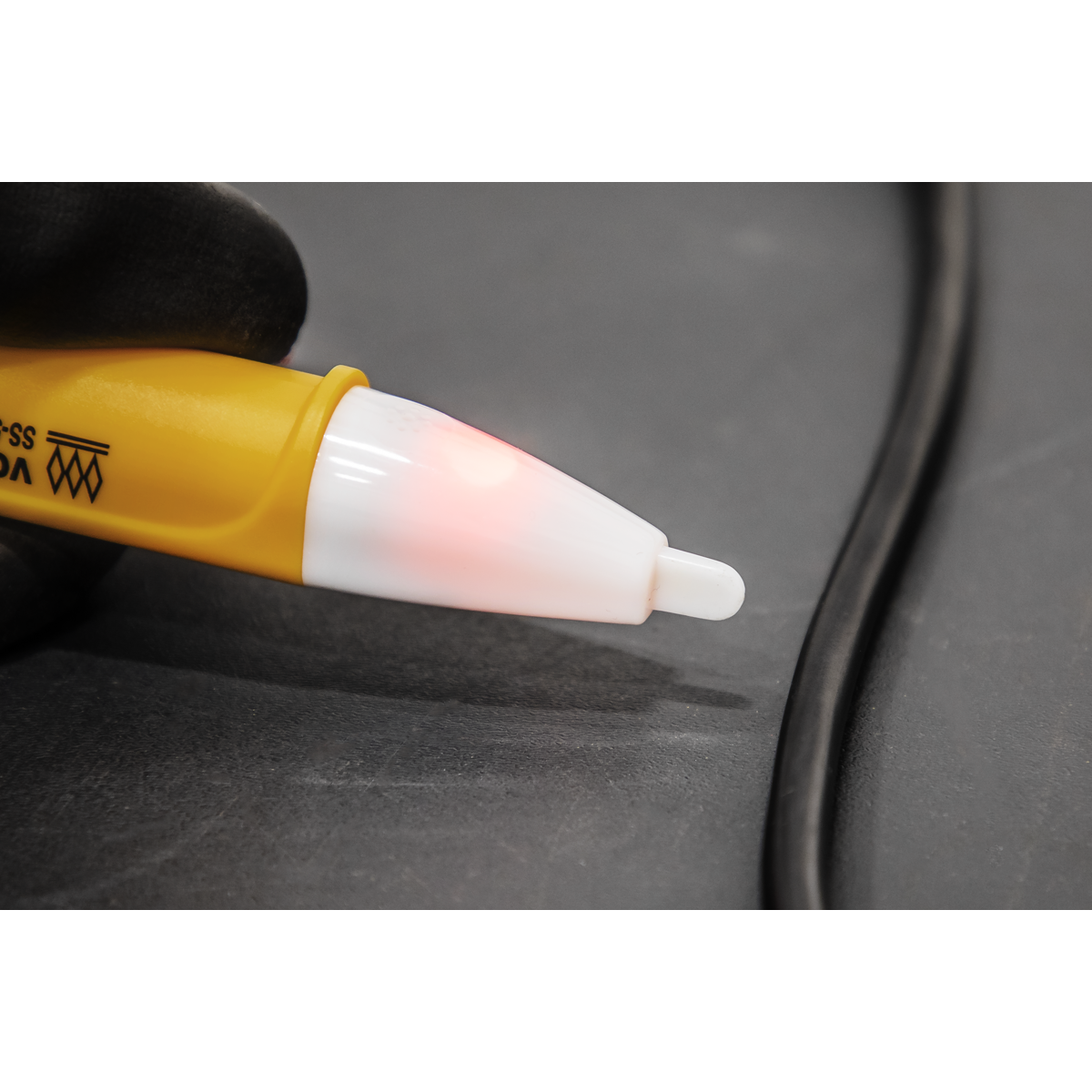 Sealey Premier Non Contact Voltage Detector 80-1000V Green LED 50-60Hz AK1998