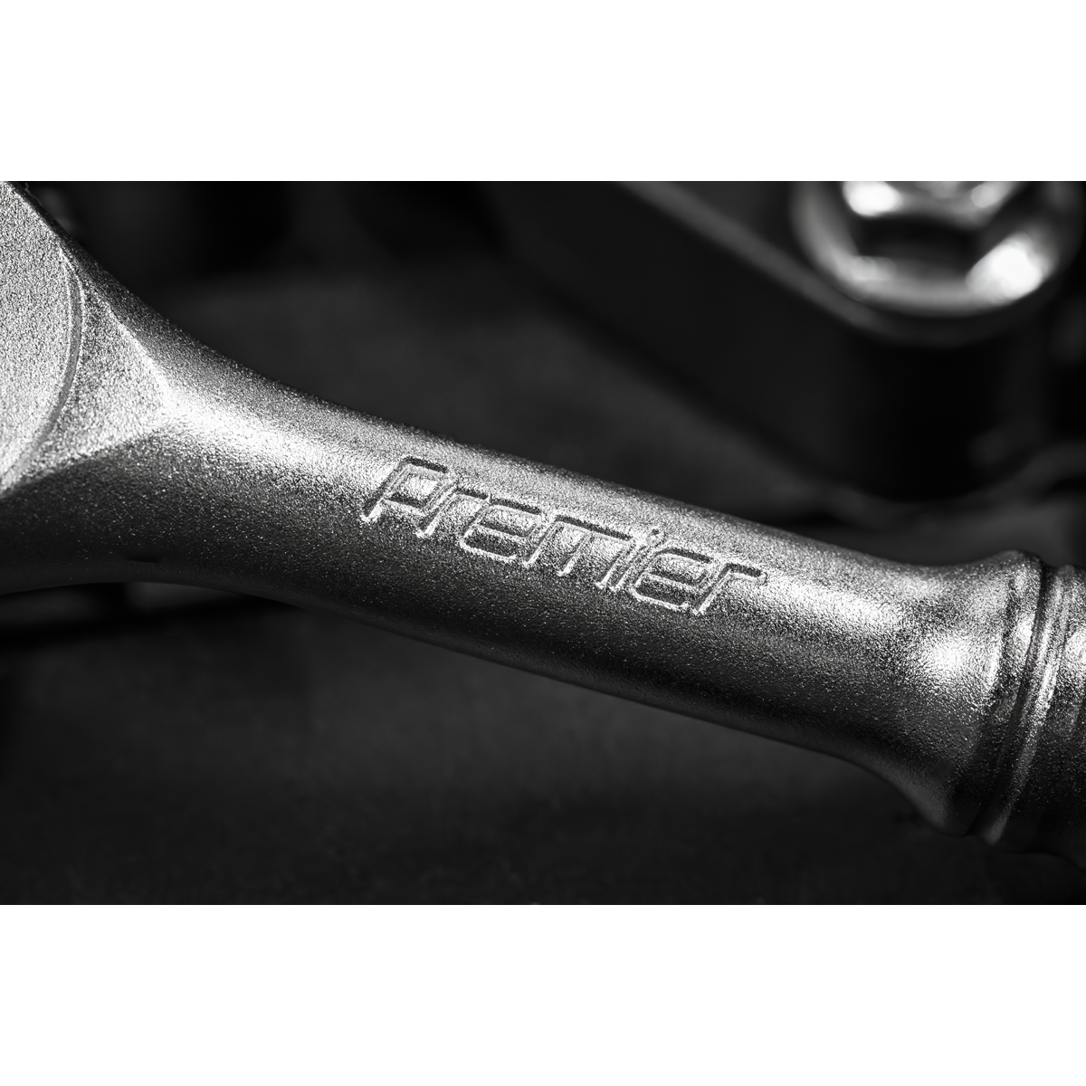 Premier Platinum Ratchet Wrench 1/4" Square Drive 90-Tooth Flip Reverse AK7930