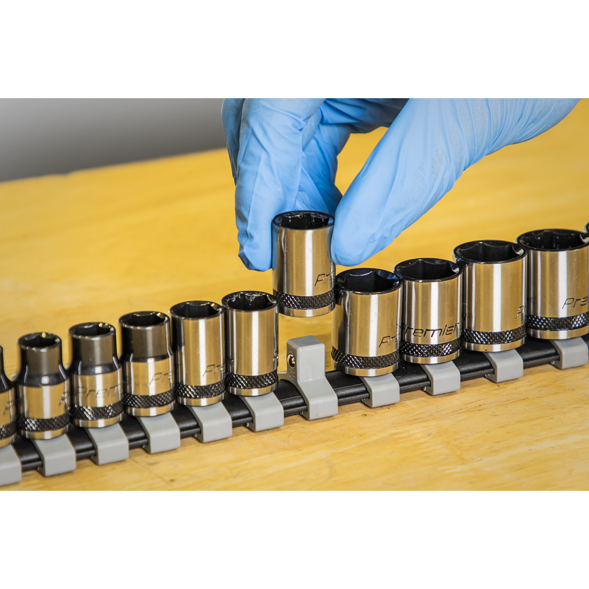 Sealey 12 Pieces 3/8" Square Drive Socket Set On Rail - Black Series AK7992