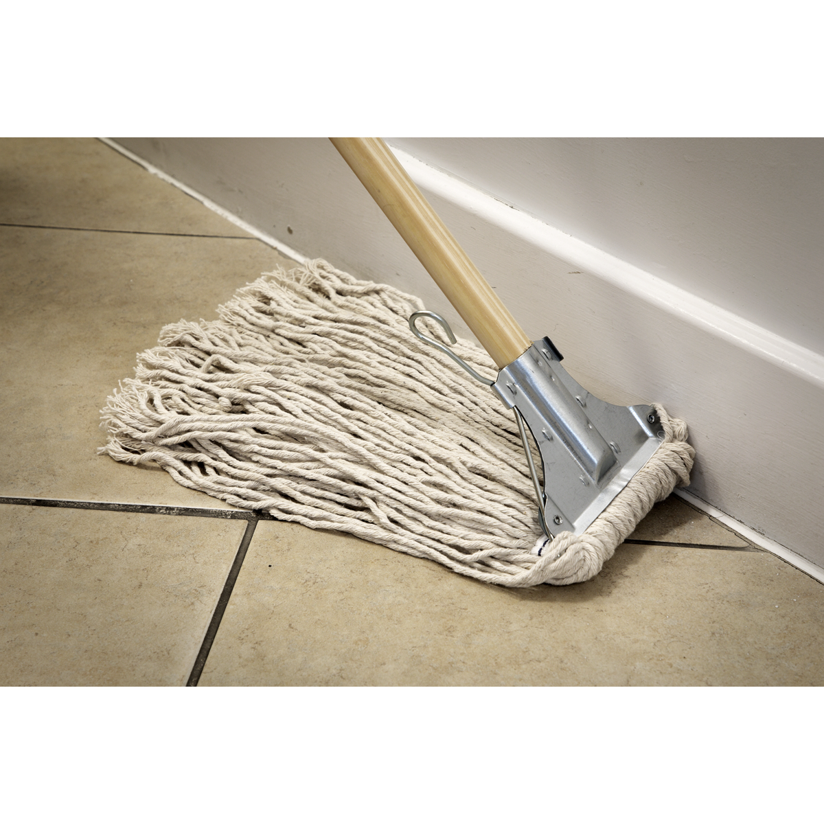 Sealey Kentucky Mop With Wooden Handle 450g Extra Thick 100% Cotton Head BM03