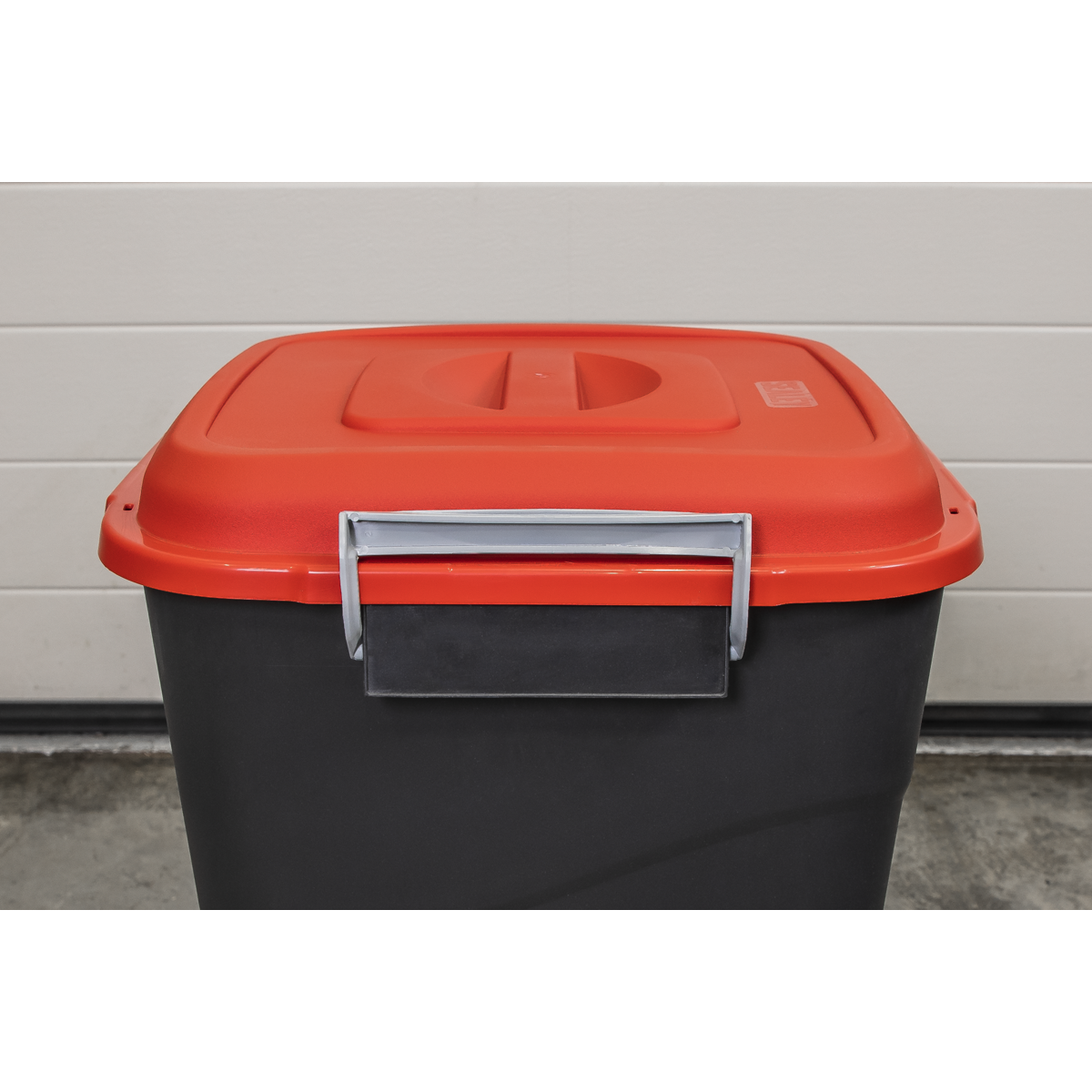 Sealey Durable Refuse Storage Bin Suitable For Outdoor Use 75 Litres Red BM75R