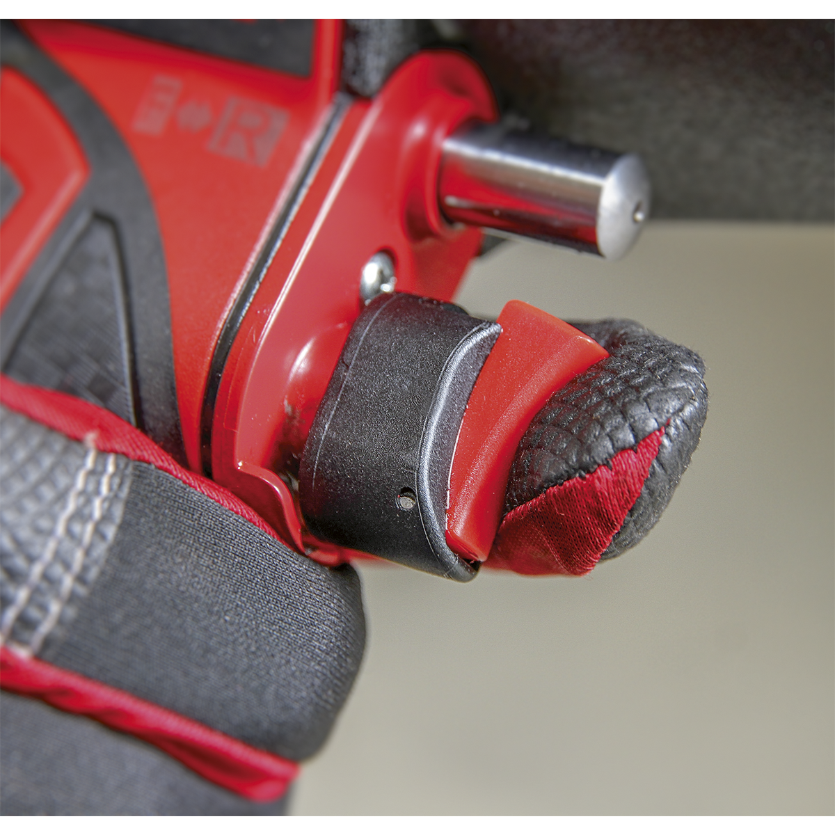 Sealey 1/2" Square Drive Composite Air Impact Wrench Twin Hammer 9000 RPM SA6006