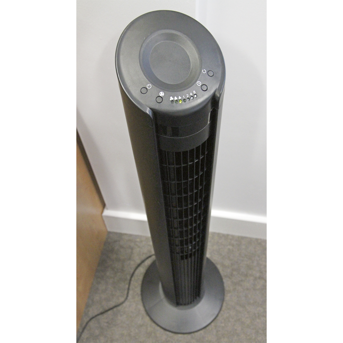 Sealey 240V 42In 3 Speed Oscillating Tower Fan Slimline Fan Design STF42