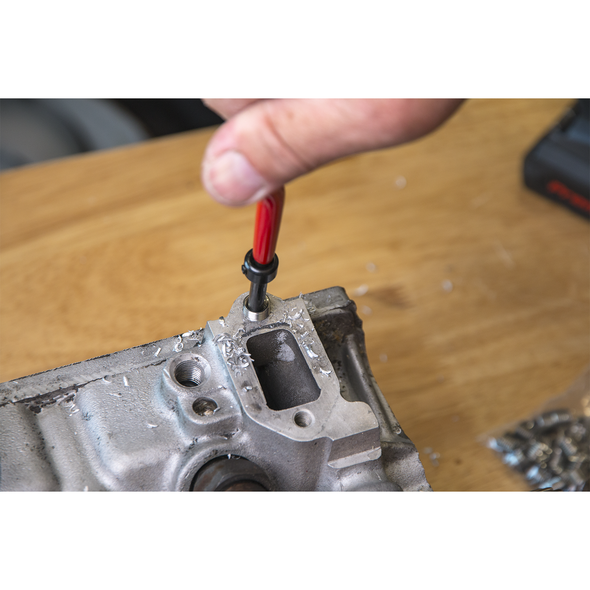 Sealey Thread Repair Master Kit Protects Tapped Threads Against Damage TRMK