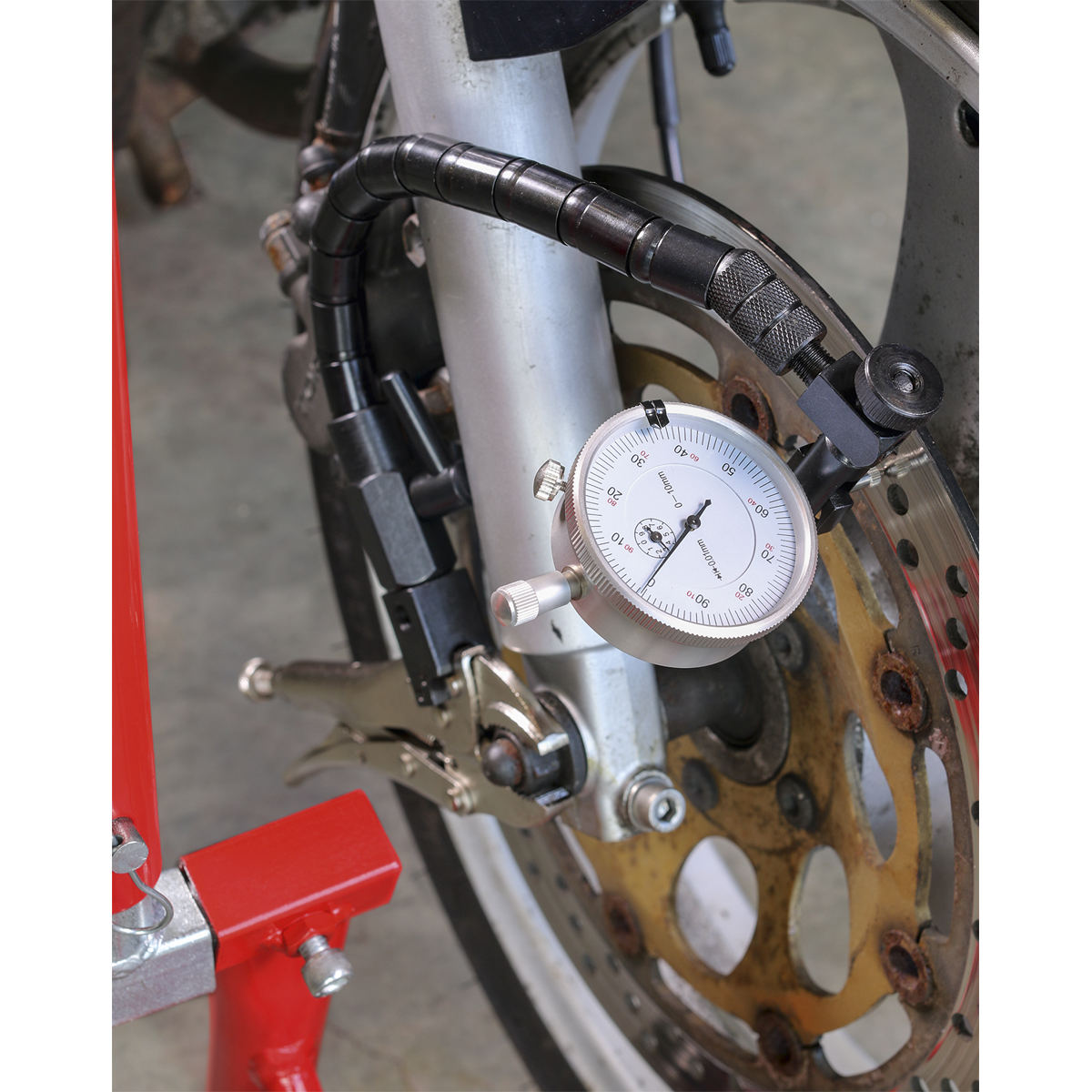 Sealey Brake Disc Run-Out Kit With Metric Calibrated DTI Gauge Silver VS0290