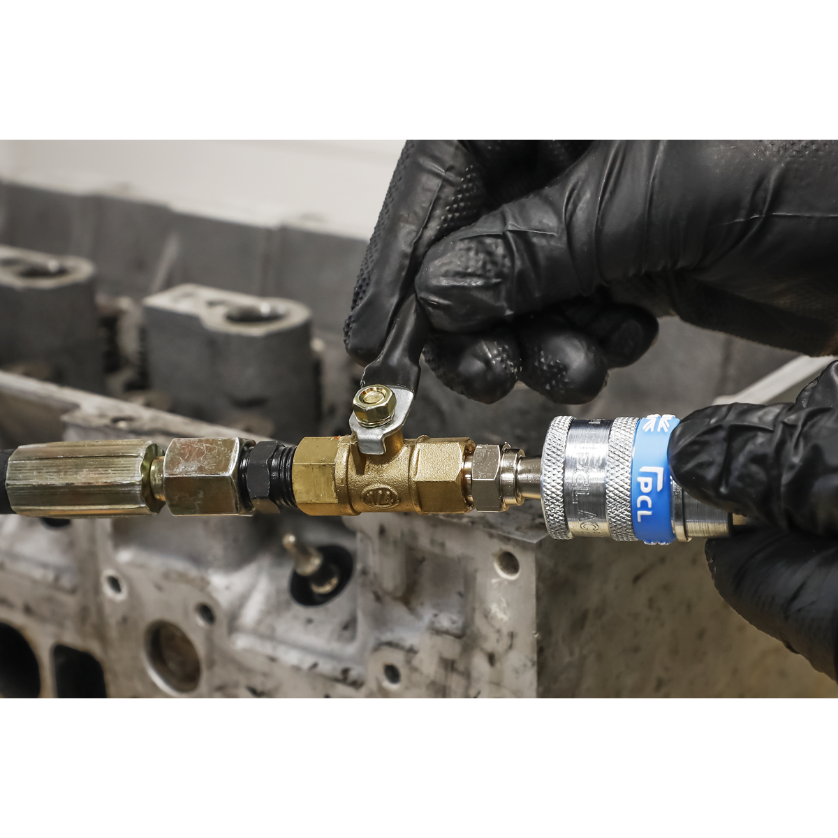 Sealey Pneumatic Diesel Injector Puller With Control Valve & Adaptors VS2080