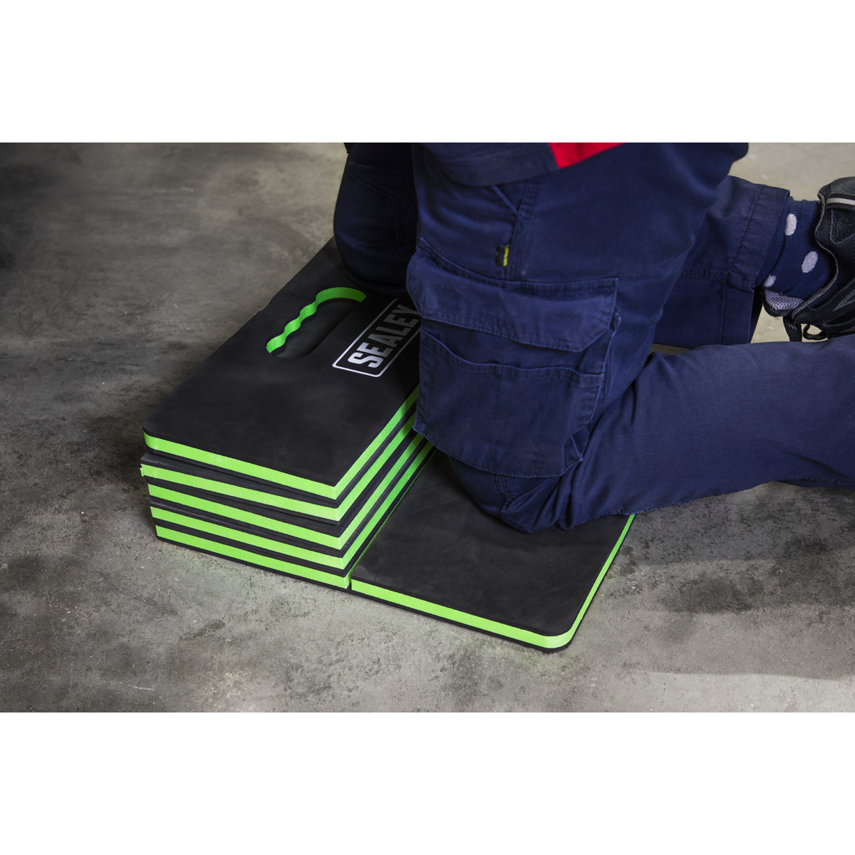 Sealey Mechanics Work Mat Folding 23mm Work Pad Garage Garden Cushion VS8582