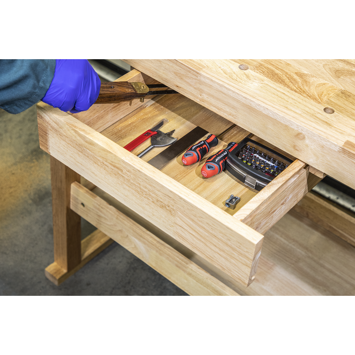 Sealey Woodworking Bench Oak With a Varnished Finish Tool Drawer 1.52mtr AP1520