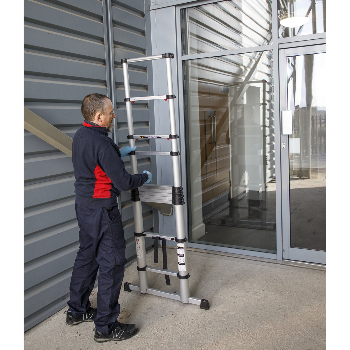 Sealey Aluminium Telescopic Ladder 11-Tread Professional Lightweight ATL11