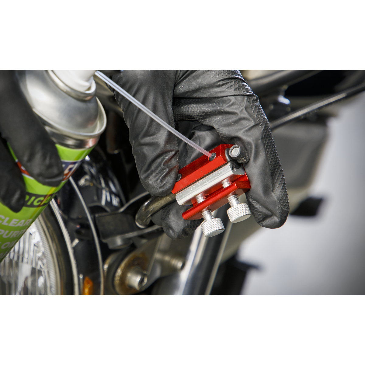 Sealey Motorcycle Twin-Clamp Cable Oiler For Spray Type Silicone/Oil MS038