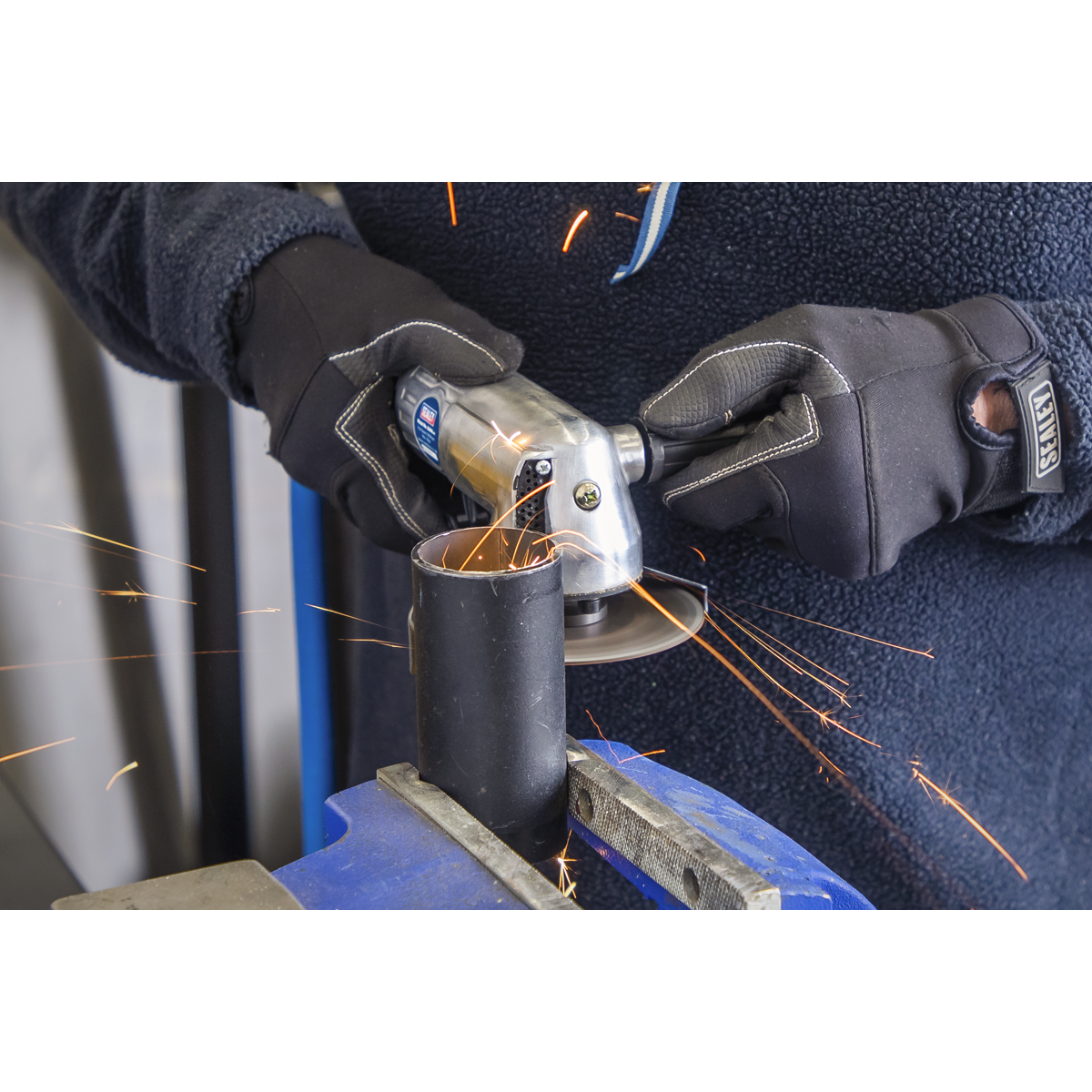 Sealey 100mm Air Angle Grinder Aluminium Body & Bevel Gear Housing SA44