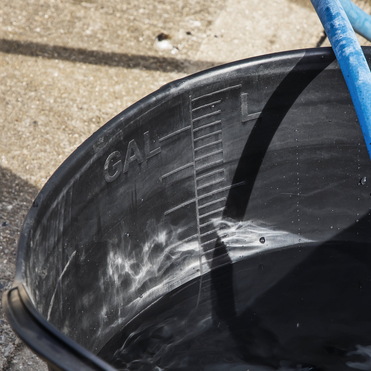 Sealey 40L Heavy Duty Polyethylene Flexi Tub Flexible Construction - Black SFT40