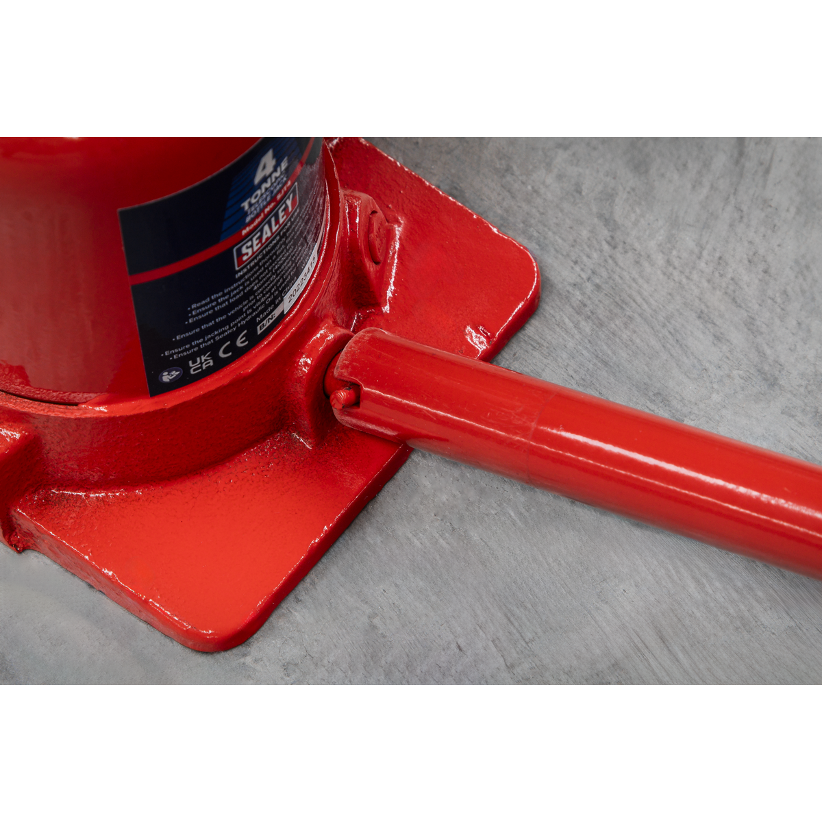 Sealey Bottle Jack 4 Tonne Telescopic With Overload Valve & 3-Piece Handle SJT4
