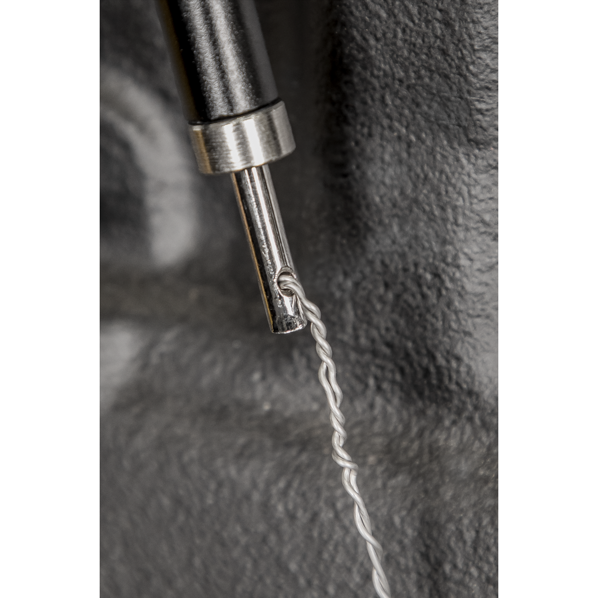 Sealey Locking Wire Twist Tool Maximum Capacity: Ø1.5mm - Black/Silver SMC53