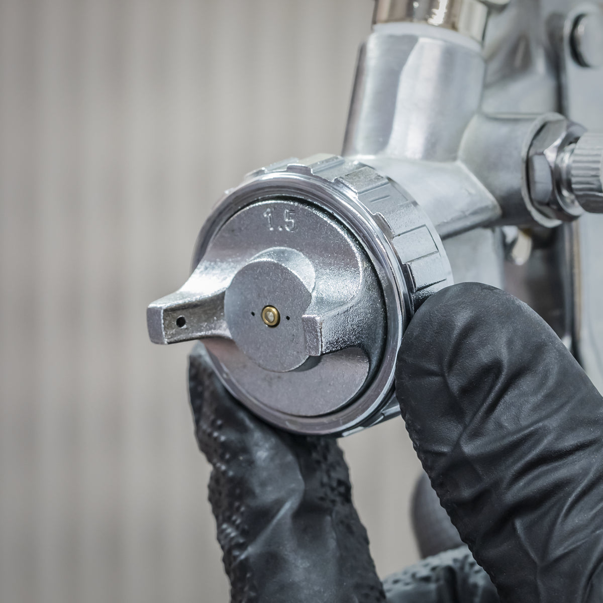 Sealey Spray Gun Gravity Feed 1.5mm Set-Up For Water Based Paint SSG503