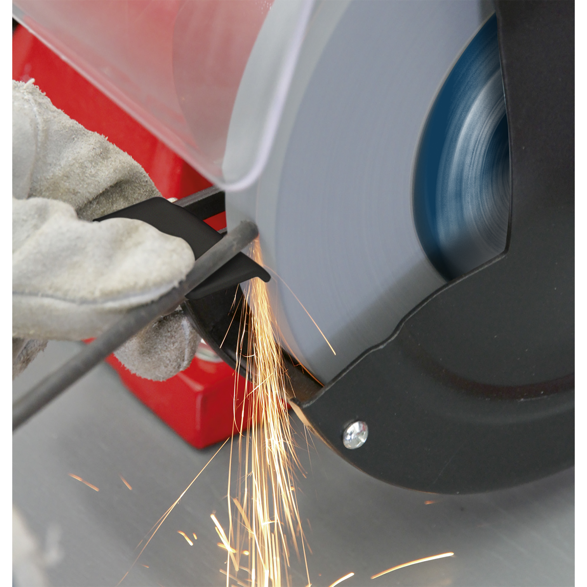 Sealey 230V Workshop Bench Grinder Eye Shields Included 200mm 560W BG200XL