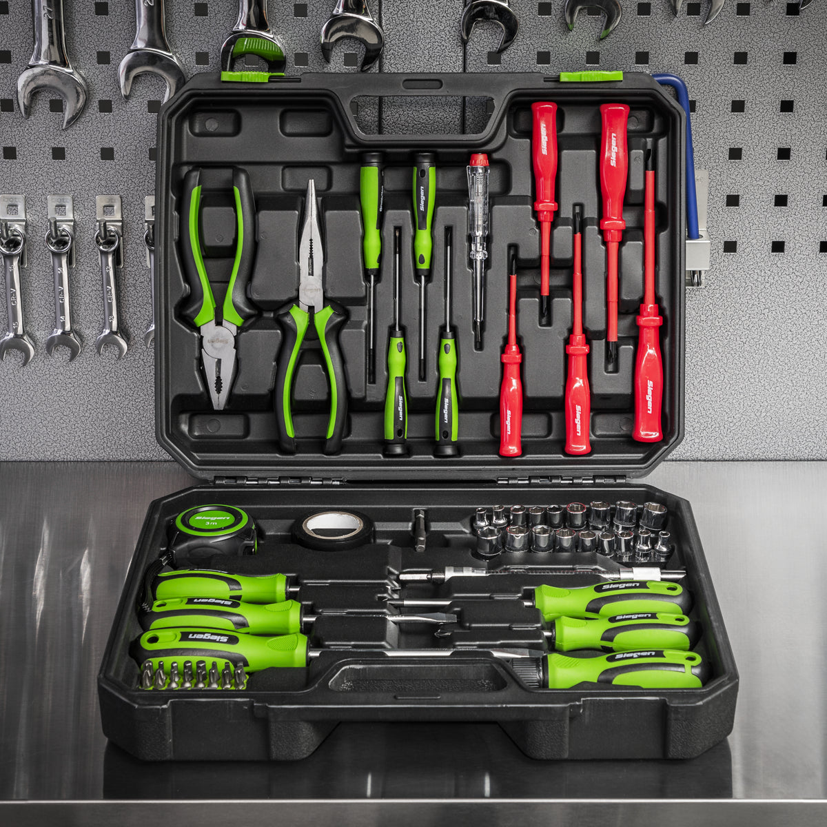 Sealey Tool Kit With Reversible 72-Tooth Ratchet Bit Driver 73 Pieces S01220