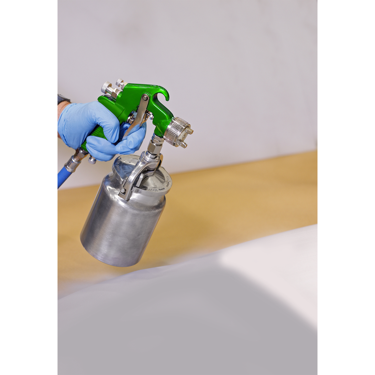 Sealey Suction Feed Spray Gun 2.5mm Set-Up Maintenance Tools Included S725