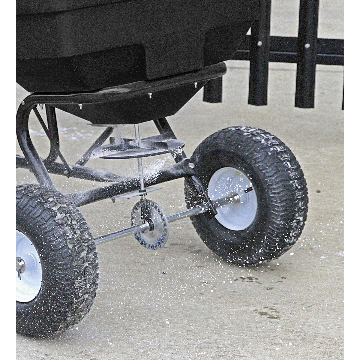 Sealey Broadcast Spreader With Adjustable Feed System 80kg Tow Behind SPB80T