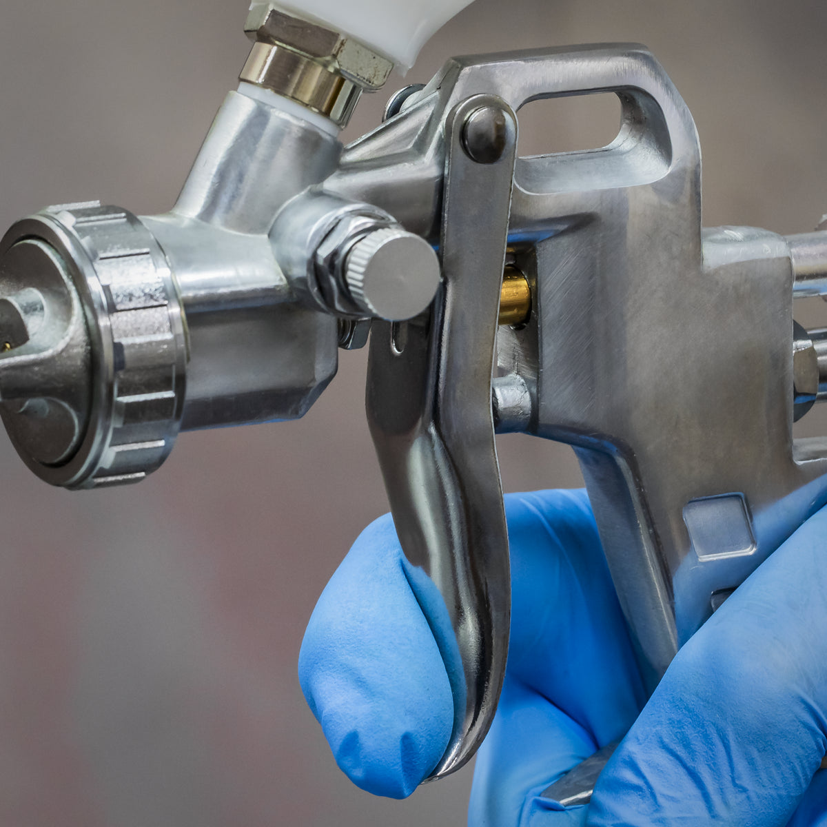Sealey Spray Gun Gravity Feed 1.8mm Set Up With Adjustable Paint Flow SSG502