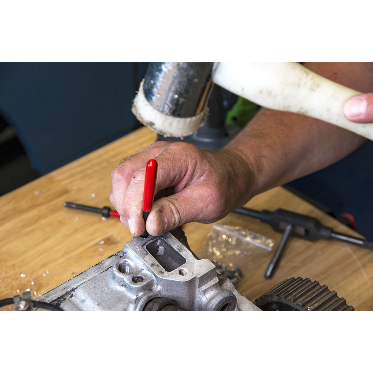 Sealey Thread Repair Master Kit Protects Tapped Threads Against Damage TRMK