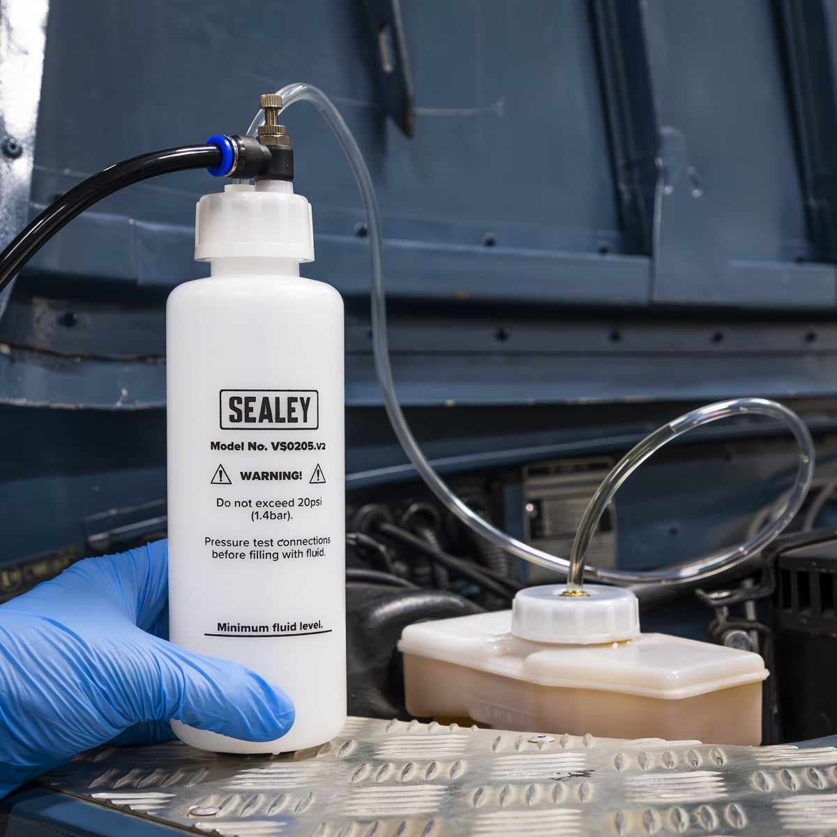 Sealey Automatic Brake & Clutch Bleeder With Extra-Long Air Hose VS0205