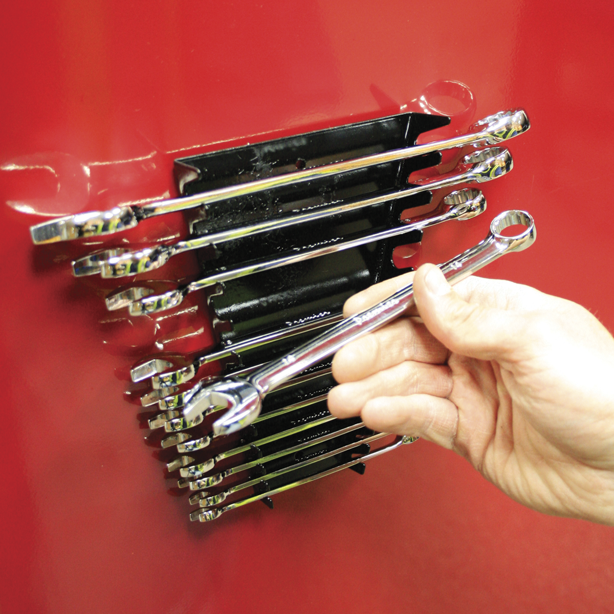 Sealey Spanner Rack Magnetic Capacity 12 Spanners Wall Mauntable Black WR03