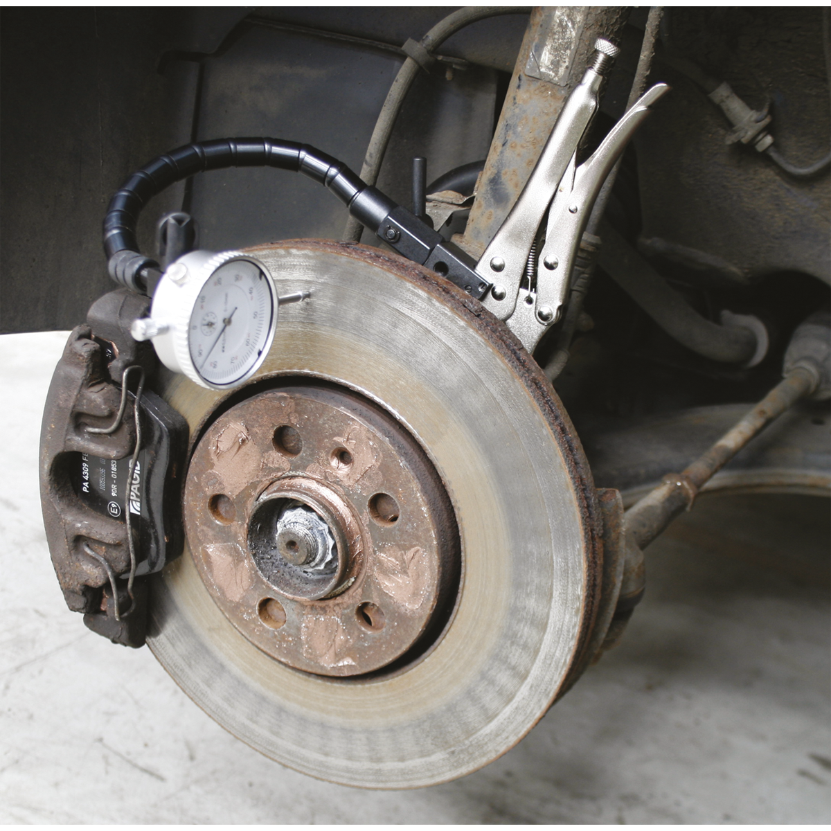 Sealey Brake Disc Run-Out Kit With Metric Calibrated DTI Gauge Silver VS0290