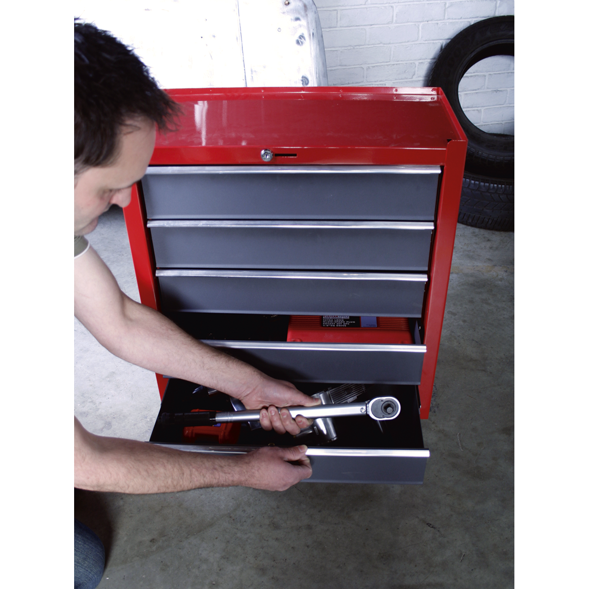 Sealey Rollcab 5 Drawers With Ball Bearing Runners Two Keys - Red/Grey AP22505BB