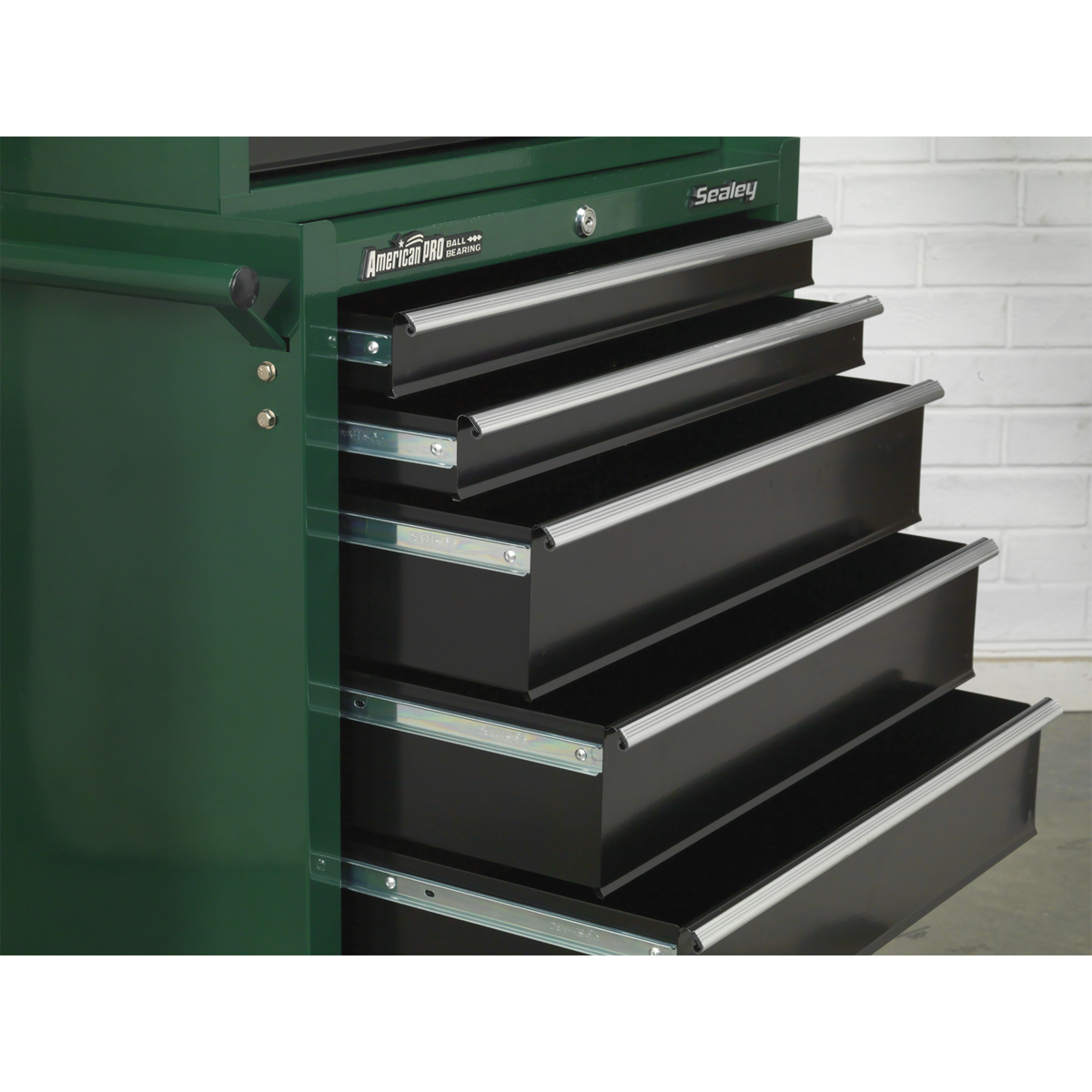 Sealey Rollcab 7 Drawers With Ball Bearing Runners Two Keys - Red/Grey AP22507BB
