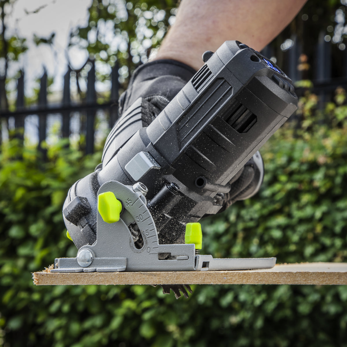 Sealey 10.8V SV10.8 Series Ø85mm Cordless Circular Saw - Body Only CP108VCSBO