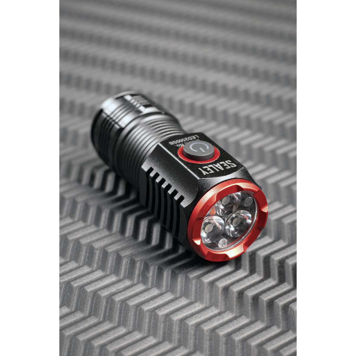 Sealey Super Beam 2500 Lumens Rechargeable SMD LED 24W Pocket Light LED2500SB