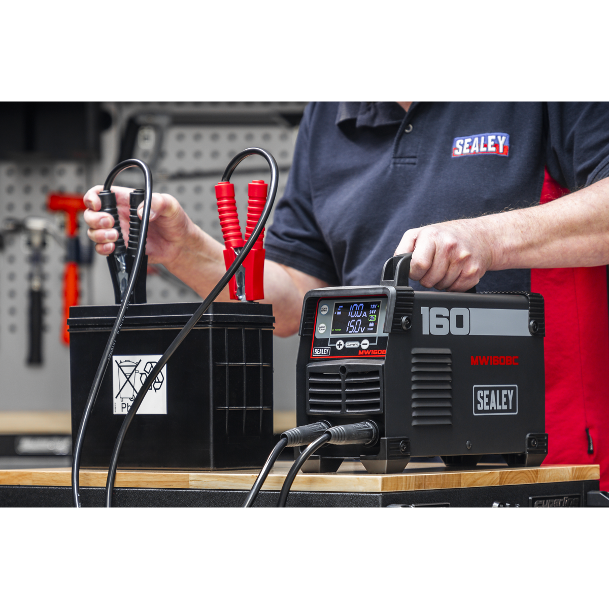 Sealey MMA Inverter Welder & Battery Charger/Starter LED Display 200A MW160BC