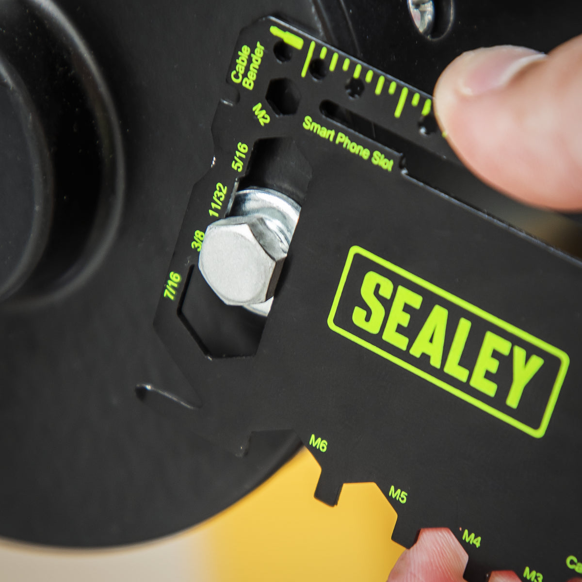 Sealey 50 In 1 Pocket Multi Tool Screwdriver Ruler Wire Cutter Protractor MT501